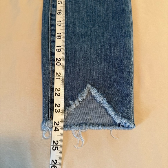 Loft Women Size 8 Petite Modern Skinny Med Wash Mid Rise Tulip Cut Raw Hem Jeans - Picture 9 of 9